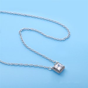 Nadčasová elegance - 396241CZ-45 - Náhrdelníky a přívěsky | PANDORA