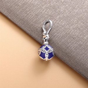 Pandora Visací přívěsek Modrý vánoční ornament 798512C01