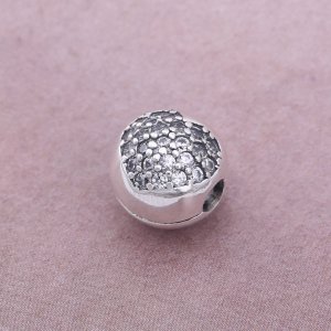 Pavé srdce - 791053CZ - Přívěsky | PANDORA